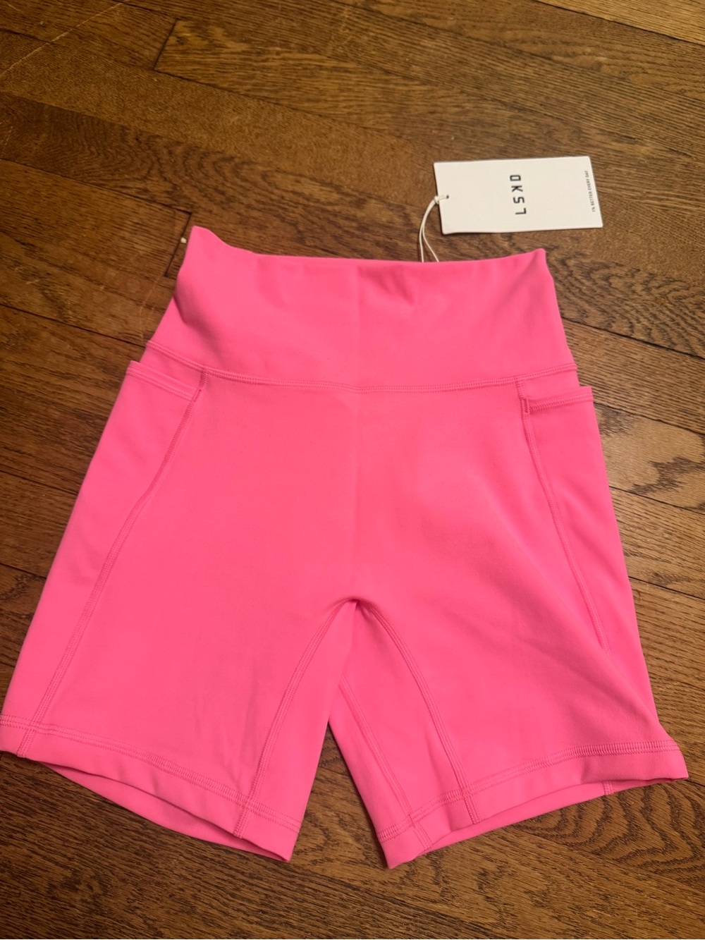 LSKD Fusion V-Contour Ultra High Rise 6” Pockets Sugar Plum Size Small